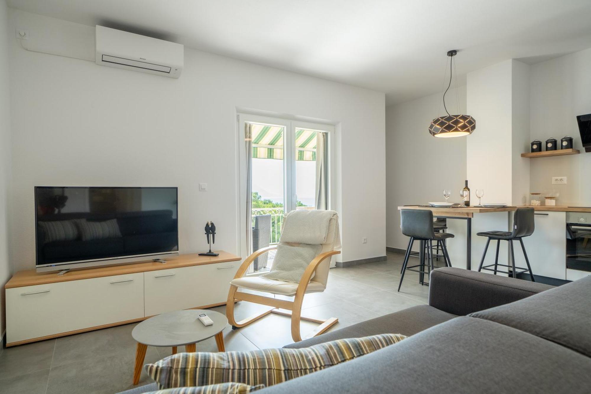 Apartments Siesta Сумартин Екстериор снимка