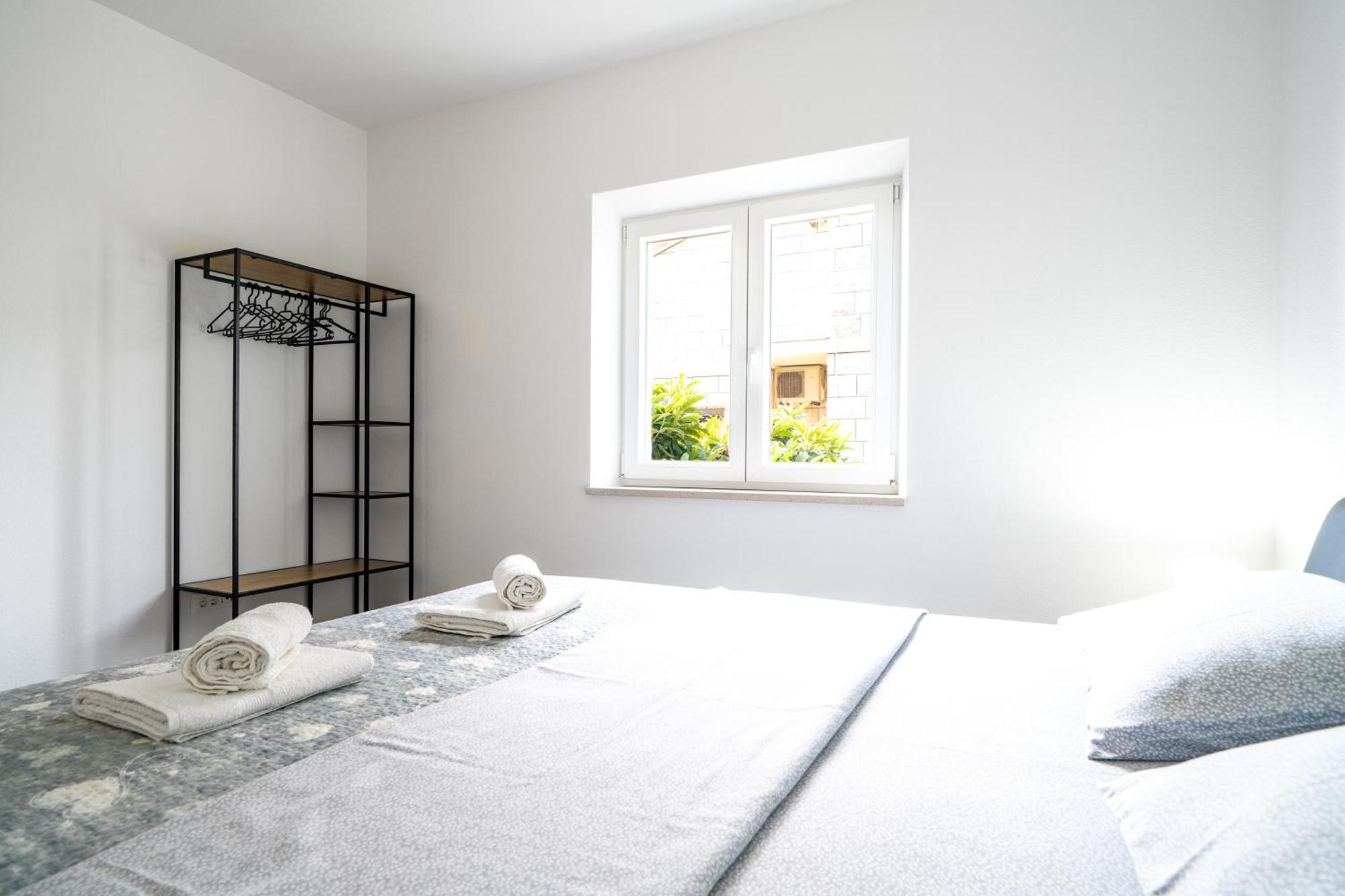 Apartments Siesta Сумартин Екстериор снимка