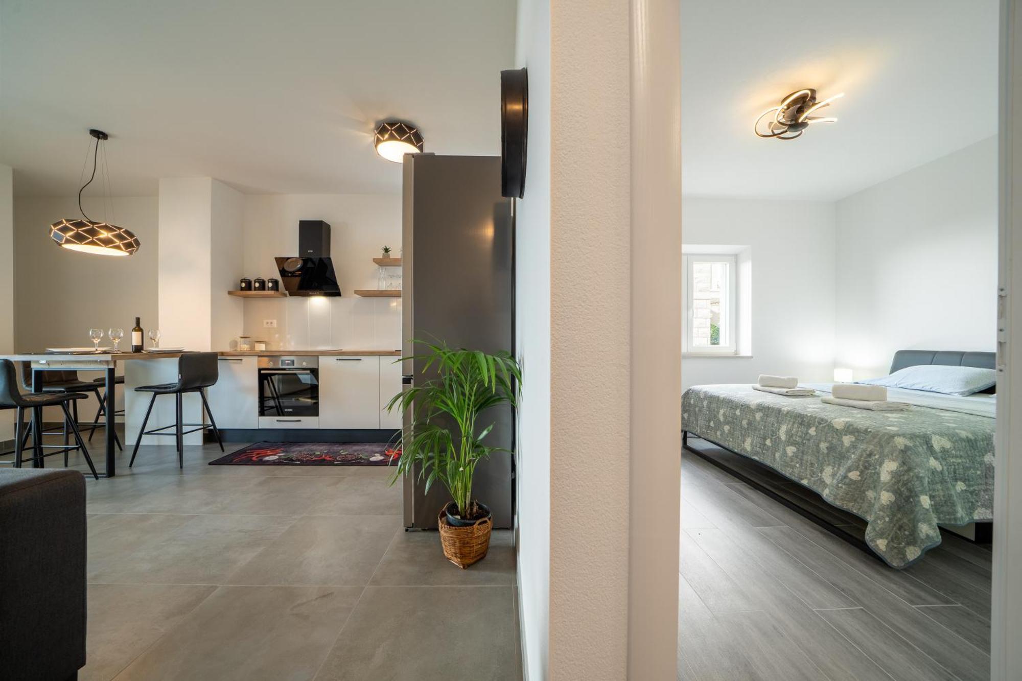 Apartments Siesta Сумартин Екстериор снимка