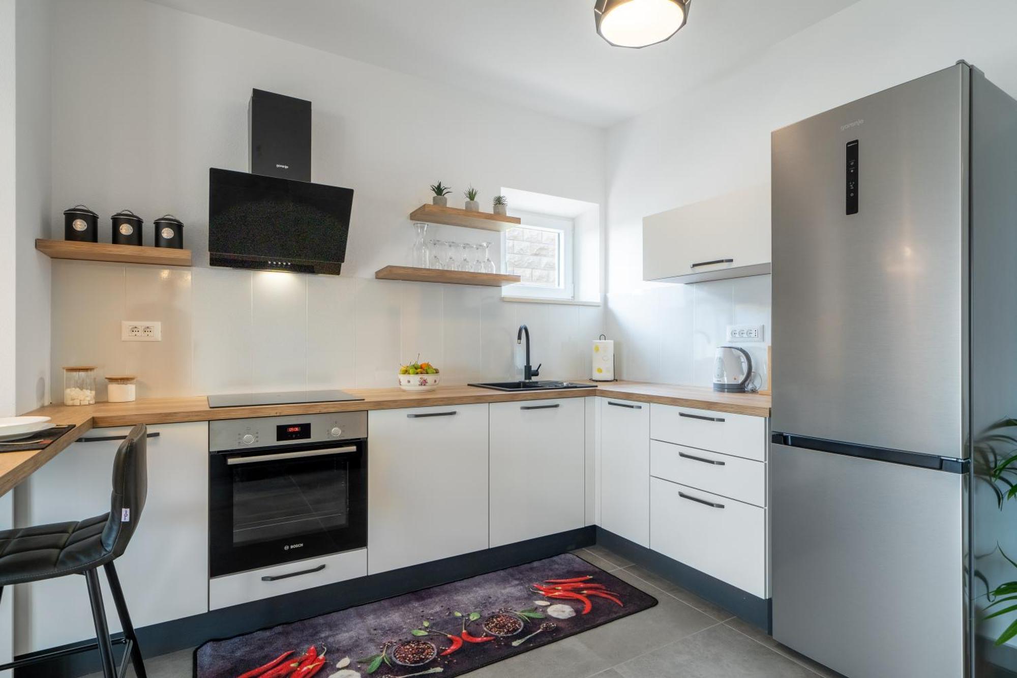 Apartments Siesta Сумартин Екстериор снимка