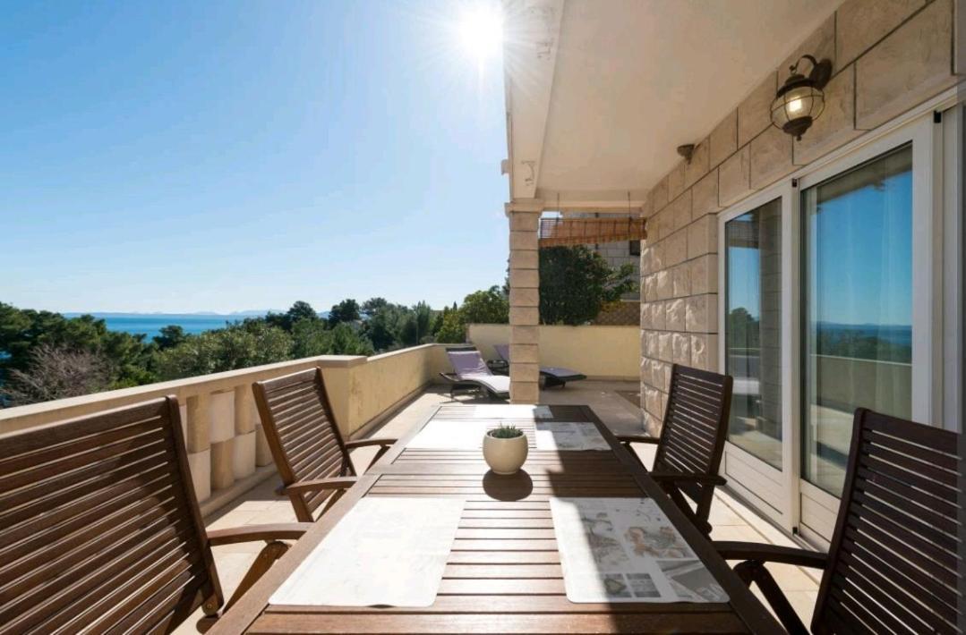 Apartments Siesta Сумартин Екстериор снимка